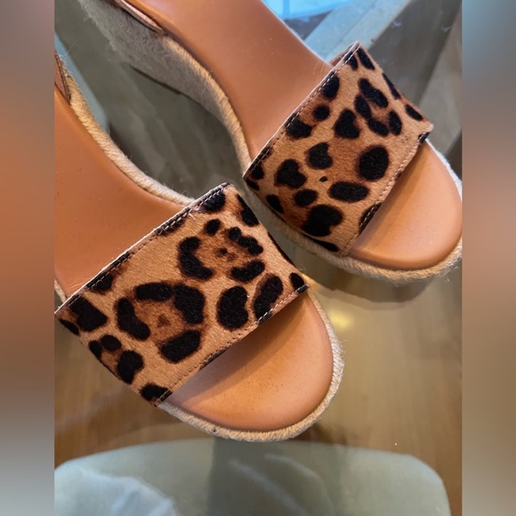 New J Crew Sandals - Picture 3 of 9